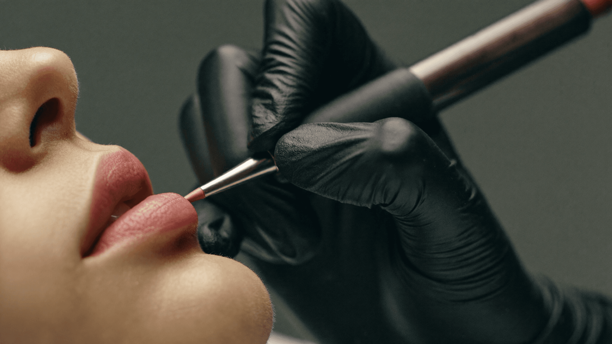 O que ninguém te conta antes de fazer micropigmentação labial