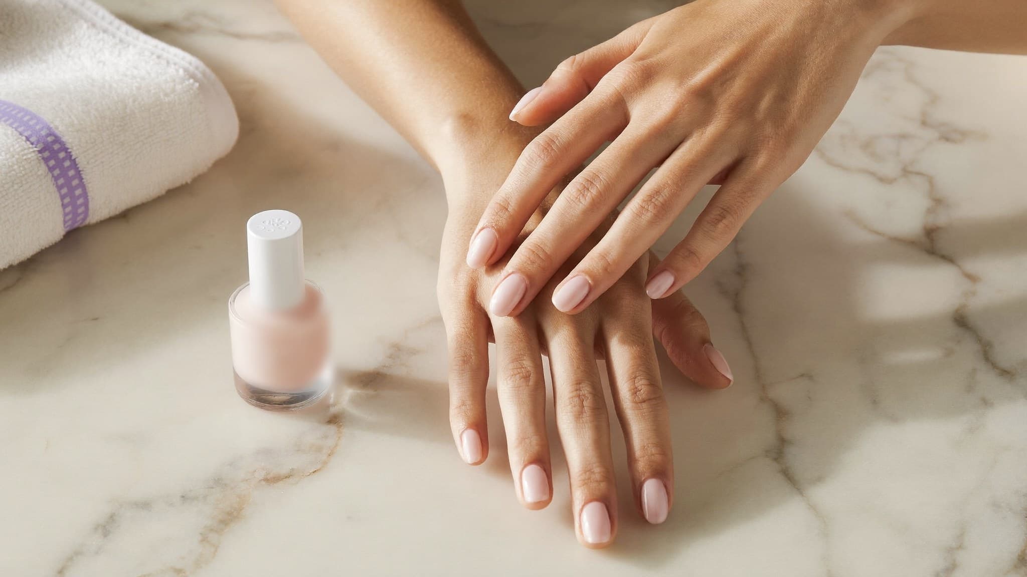 Sua cutícula fica mais grossa depois da manicure? O problema está no corte